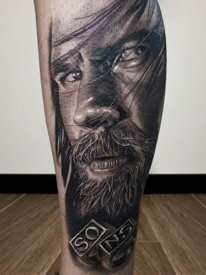 tatuar realismo tatuaje realismo tatuaje fotorealismo - Jaula Tattoo Estudio de tatuajes Torrente - Estudio Tatuajes Valencia