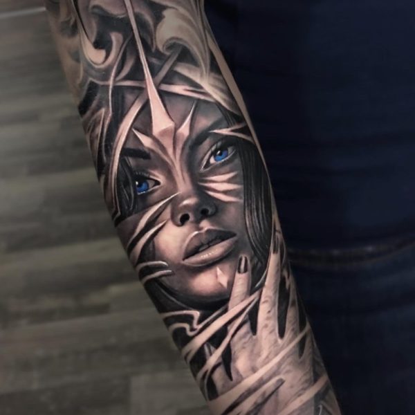 tatuar realismo tatuaje realismo tatuaje fotorealismo - Jaula Tattoo Estudio de tatuajes Torrente - Estudio Tatuajes Valencia